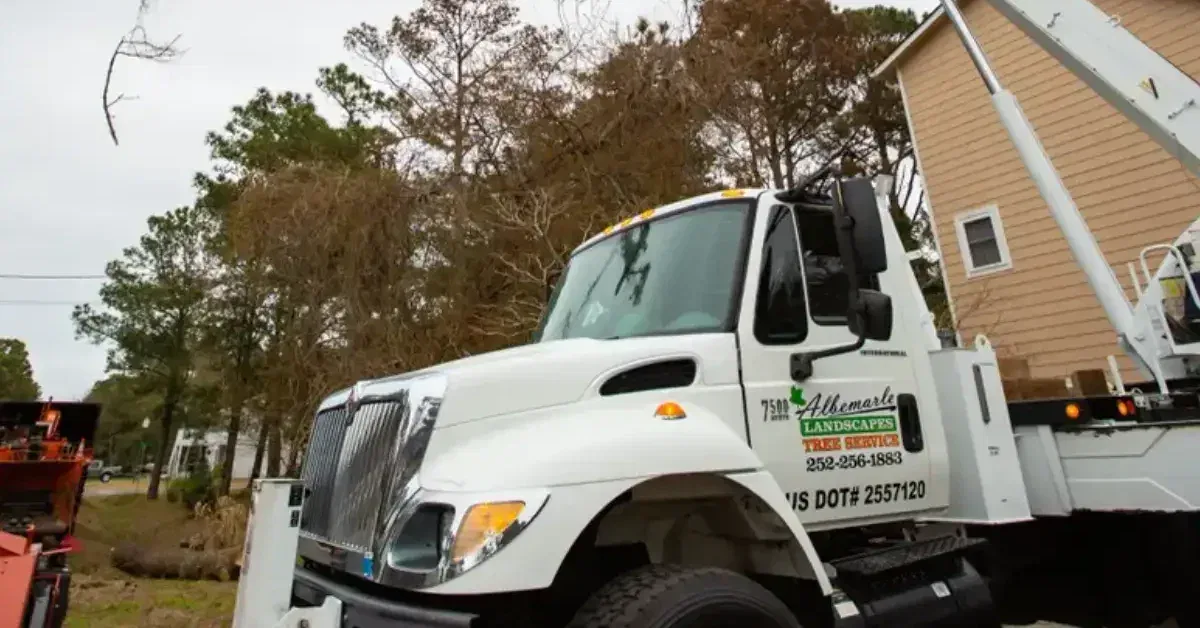 Heavy Lift Crane Rental in OBX for Construction and Coastal Projects